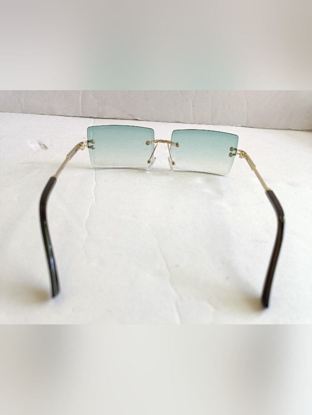 Rimless Gradient Square Sunglasses Gold Frame Green and Purple Lenses - Picture 4 of 9